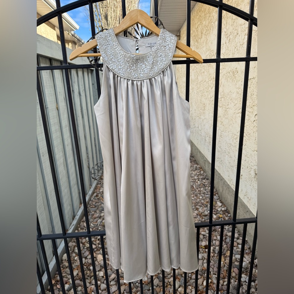 Chico's Citrine Collection Silver Sequin Top